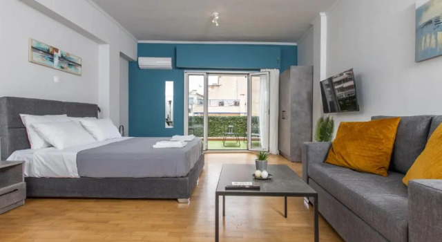 Студия Raise comfy studios in the heart of Athens