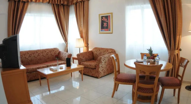 Двухместные апартаменты c 1 комнатой Апарт-отель Uptown Hotel Apartments Abu Dhabi