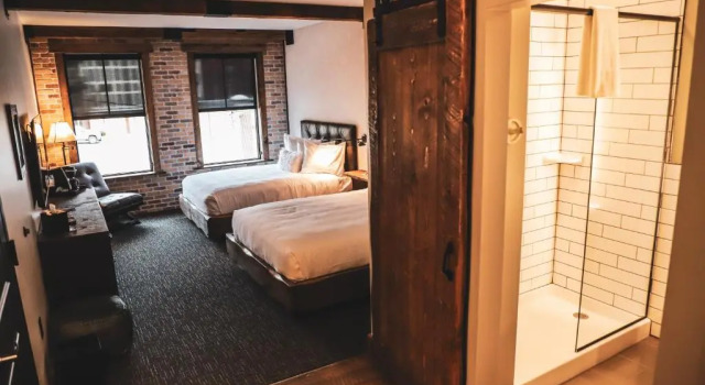 Четырёхместный номер Standard Hotel Crosby