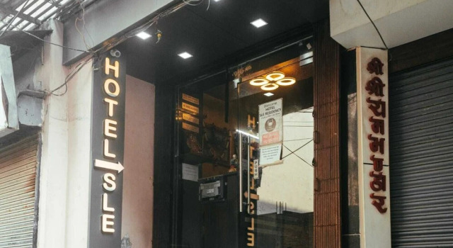Hotel SLE Residency