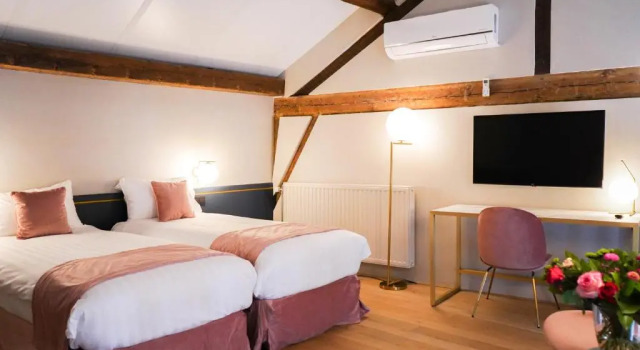 Семейный номер Standard Amosa Liège City Centre Hotel