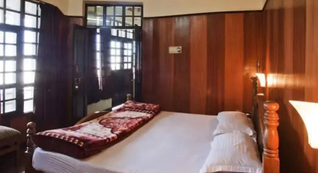 Ashokas Naini Chalet, Rezervovat Chata Nainital Uttarakhand