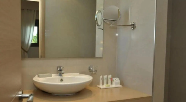 Апартаменты Christy's Beach Villas