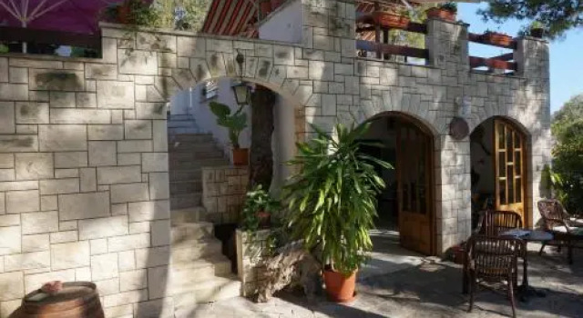 B&B Pansion Jure Matijević, 예약 베드 앤드 브렉퍼스트 Ivan Dolac 흐바섬