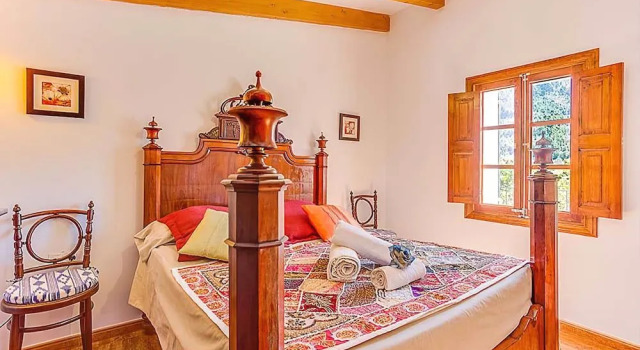 Villa Florida, Book Villa  