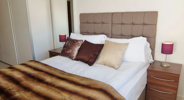 Crown Apartments, Buchen Sie Ferienwohnung Ruislip Hillingdon