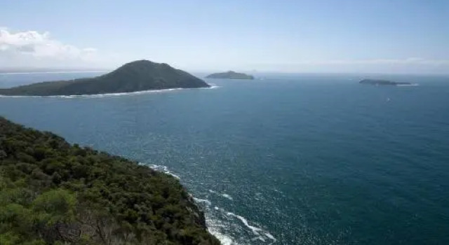 Barefoot' 7/44 Marine Drive - Fabulous Fingal Bay