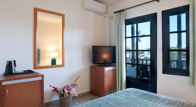 Двухместный номер с видом на сад Assa Maris Beach Hotel