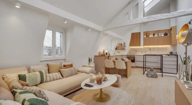 Апартаменты Amazing Historical Parisien Loft Next TO Louvre Area ! - 4