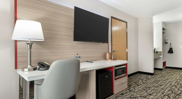 Четырёхместный номер Standard Best Western Plus Albert Lea I-90/I-35 Hotel