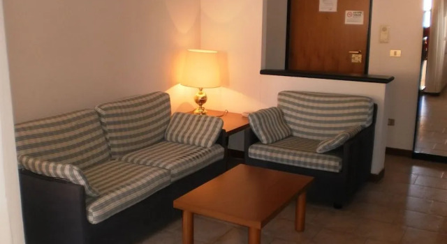 Residence Le Corti, Book Hotel Bagno Roselle Toscana