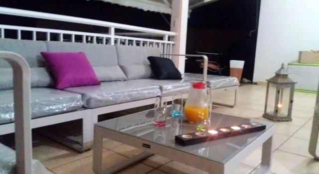 Holiday home Les Jardins de Sofaia, Rezerwuj Hotel Hotele w Basse-Terre z parkingiem, Parking