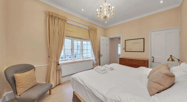 Hertford Flat 4, Забронировать Апартаменты/квартира Апартаменты Лондона, рядом с Кларенс-хаус, Апартаменты/квартира