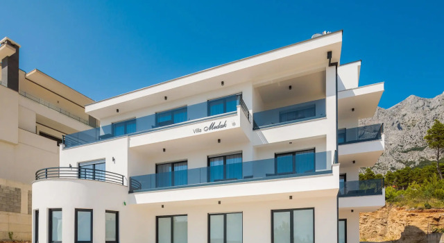 Villa Medak, Rezerwuj Willa Hotele w Split-Dalmatia County z parkingiem, Parking