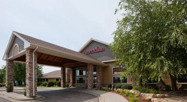 Номер Standard AmericInn by Wyndham Shakopee Near Canterbury Park