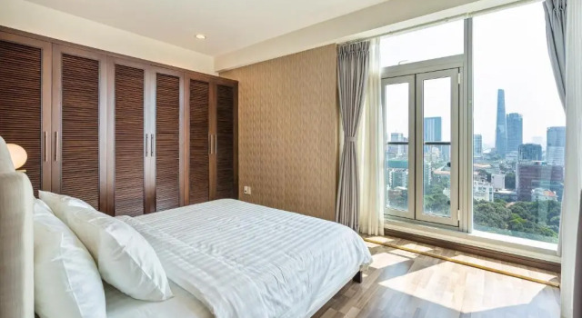 Апартаменты с балконом Spacious Central Apartments for Group and Family - Sailing Tower