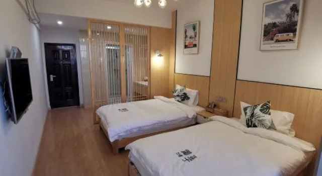 Люкс Deluxe с 3 комнатами с видом на море Beihai yezi seaview garden balcony apartment