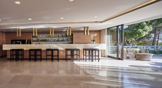 White Rocks Hotel Kefalonia, Book Hotel Hotels in Kefalonia with Breakfast, Breakfasts
