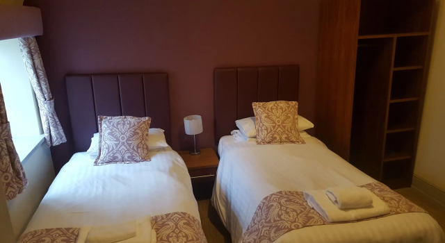 The Lemon Tree, Book Hotel Wrexham Clwyd