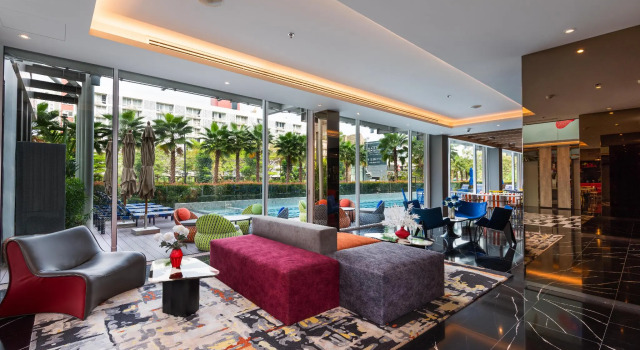 Отель Maitria Hotel Rama 9 Bangkok