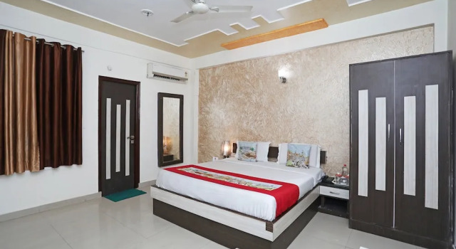 Номер Standard OYO 11005 Hotel Shanti Palace