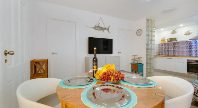 CASA TORRE Y MAR with 2 bedrooms pool barbecue patio & sun terrace, Забронировать Отель Торревьеха Коста-Бланка, рядом с Аквапарк в Торревьехе
