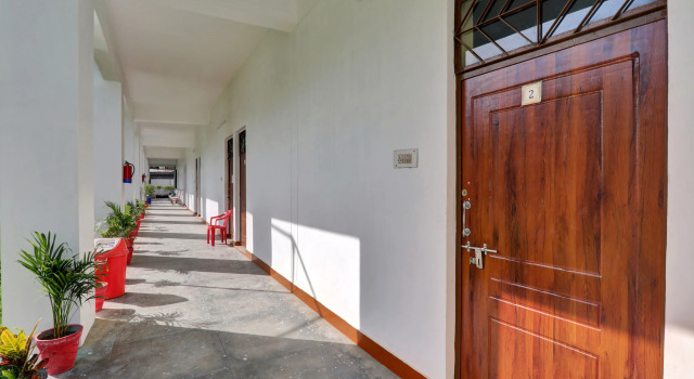 Super Hotel O Takrohi Hospital Road Formerly Madhuraj Palace