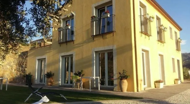 Agriturismo Hèlios, Book Hotel Hotels in Pettineo with Parking, Parking