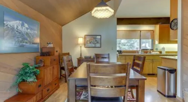 Meadow House 76 | Discover Sunriver