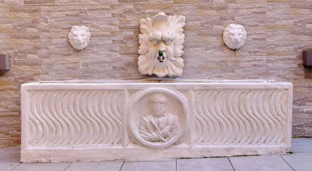 Roman Holiday Colosseo