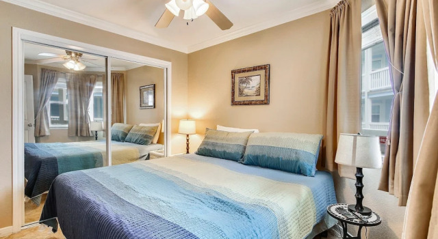 Номер Standard Seascape 2207 1 Bedroom Apts by RedAwning