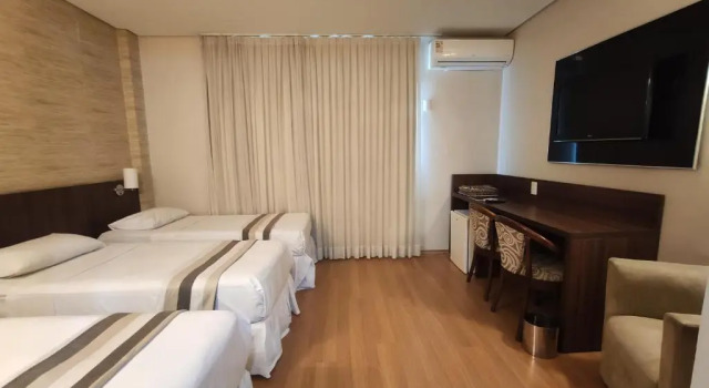 Номер Luxury Hotel Serrano