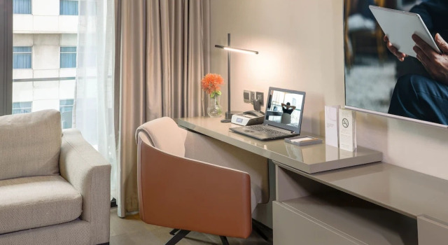 Люкс Premier Oakwood Makati Avenue