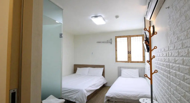 Трёхместный номер Standard Hotel Golden Park Myeongdong