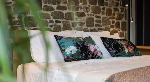 Полулюкс с балконом Opal Executive Suites