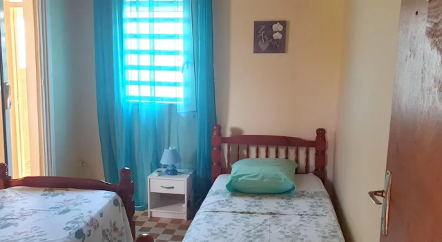 House With 2 Bedrooms in Sainte-anne, With Enclosed Garden and Wifi -