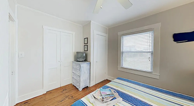 New Listing! Island Time , Steps To Beach 4 Bedroom Home