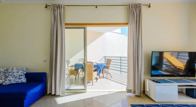 Sea view Apartment with 3 spacious Terraces & 2 Swimming pools, Rezervovat Apartmán Wellness hotely v Páteo, SPA