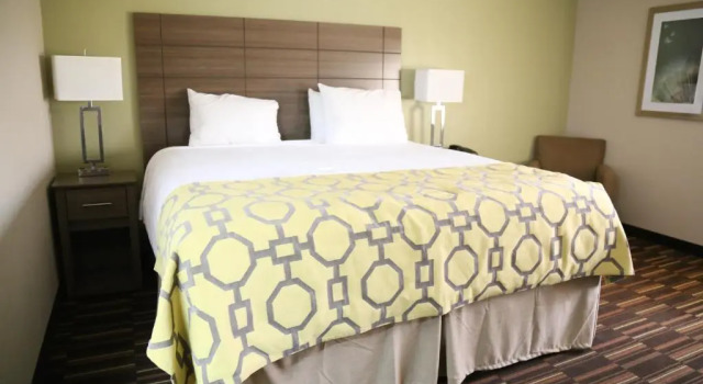 Двухместный номер Standard Baymont by Wyndham Plano
