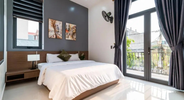 Двухместный номер Deluxe с балконом Peaceful House Hostel