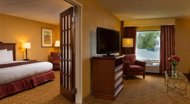 Двухместный люкс DoubleTree by Hilton Biltmore/Asheville