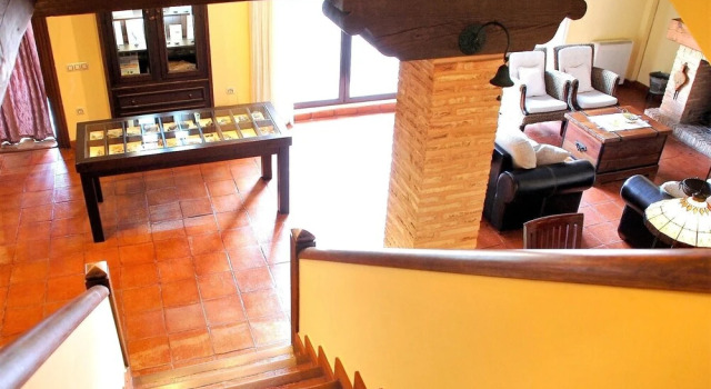 House With 4 Bedrooms in Navas de Estena, With Wonderful Mountain View, Buchen Sie Hotel Navas de Estena 