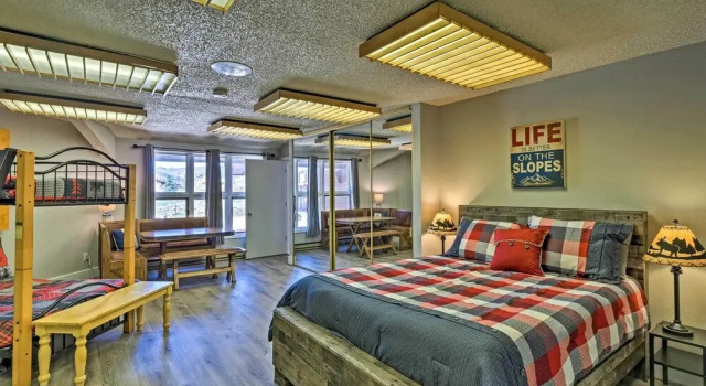 Апартаменты 2 Mi to Granby Ranch: Condo w/ Hot Tub Access