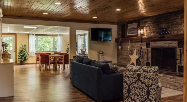 Capt.'s Inn & Suites, Book Hotel Alexandria Bay New York State