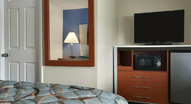 Двухместный номер Deluxe Days Inn by Wyndham - Cape Cod