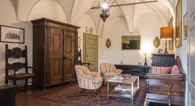 Palazzo Salis, Buchen Sie Hotel Hotels in Tirano mit Parkplatz, Parkplätze
