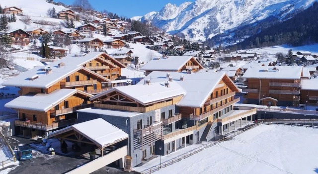 Chalet in La Clusaz With Pool & Spa, Забронировать Шале Ла-Клюза Лыжный курорт на озере Анси, рядом с Гондольный подъемник Боссонне