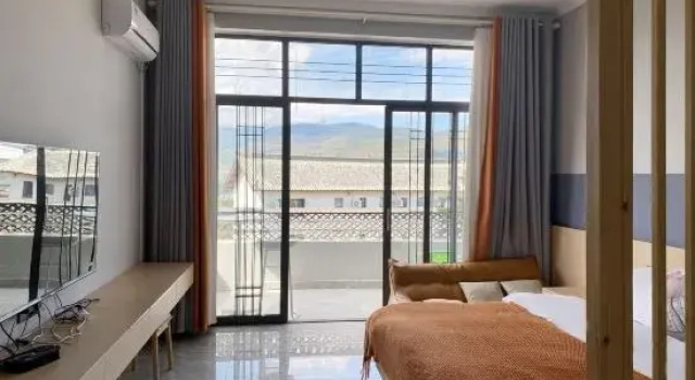 Люкс Lijiang Yuni Xiaoyuan Inn (Sanyi Airport)