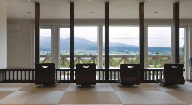 Коттедж с 5 комнатами с балконом и с видом на горы Furano Lookout