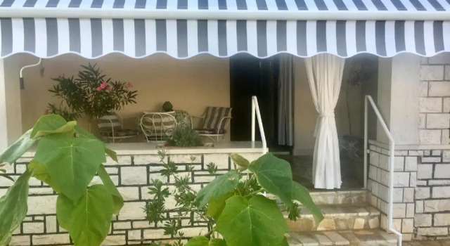 Seafront Apartment Jadri